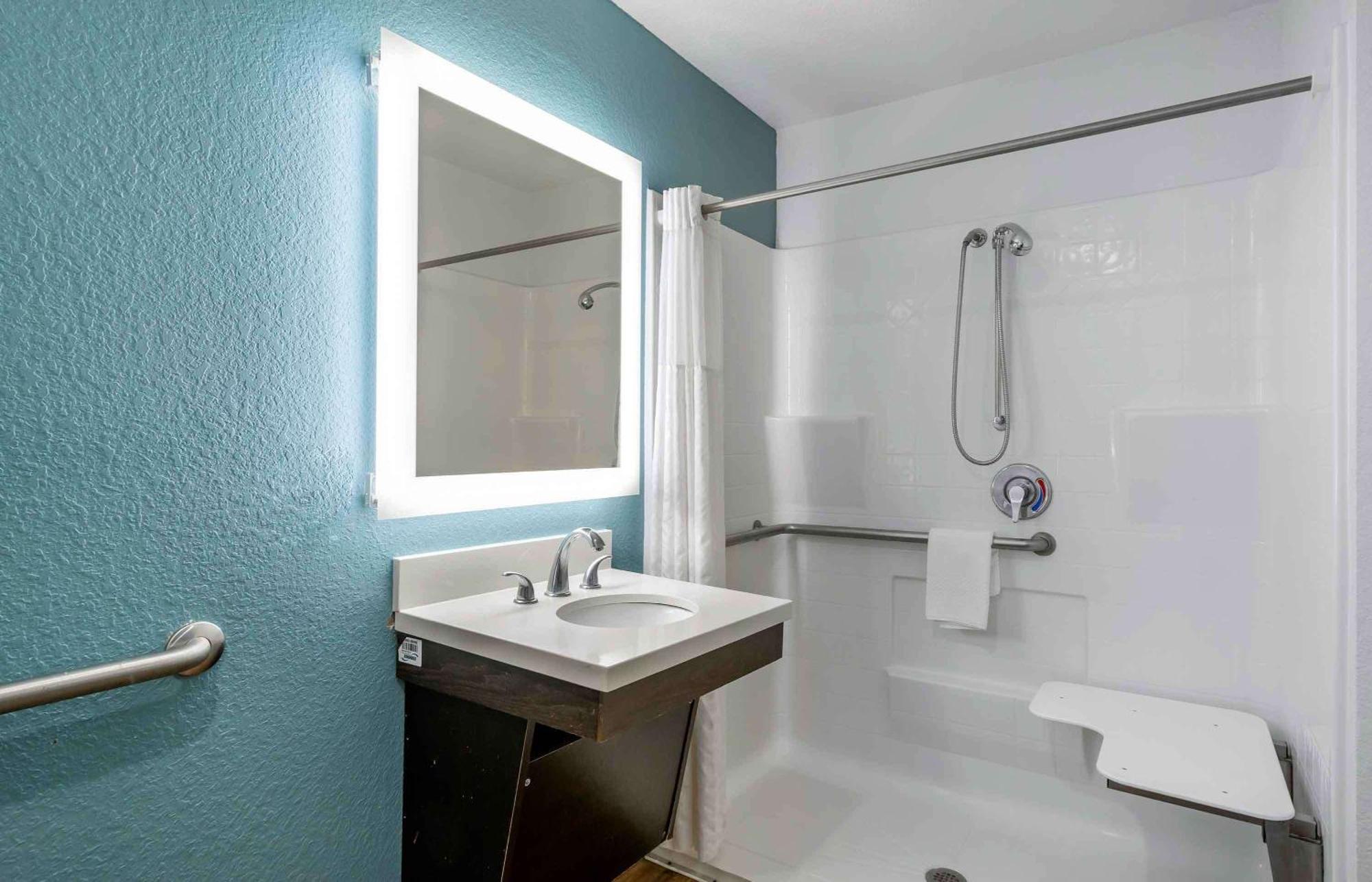 Extended Stay America Select Suites - Louisville - Airport Exterior foto